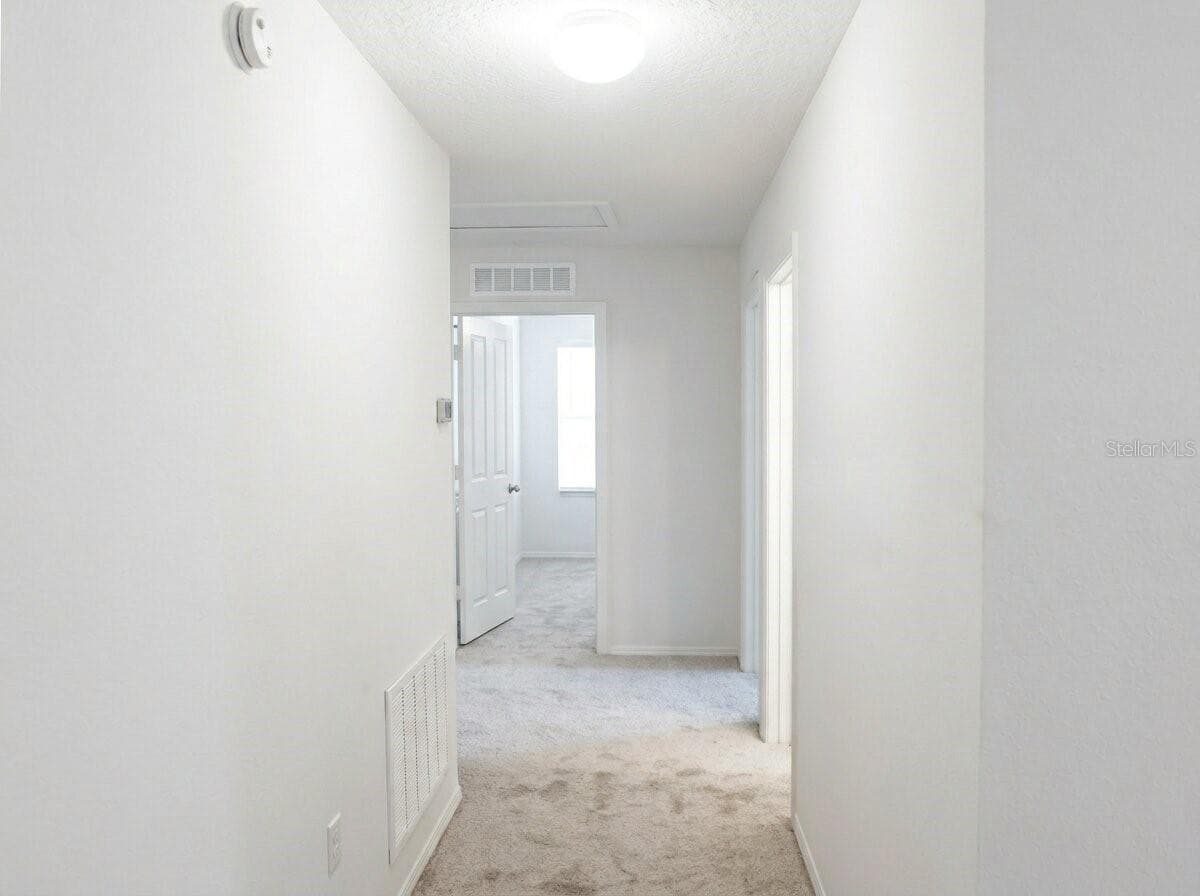 11926 VERRAZANO DRIVE — photo 15 of 42