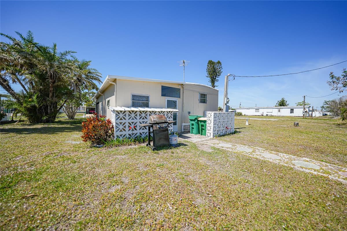 1407 SEAGULL DRIVE — photo 24 of 26
