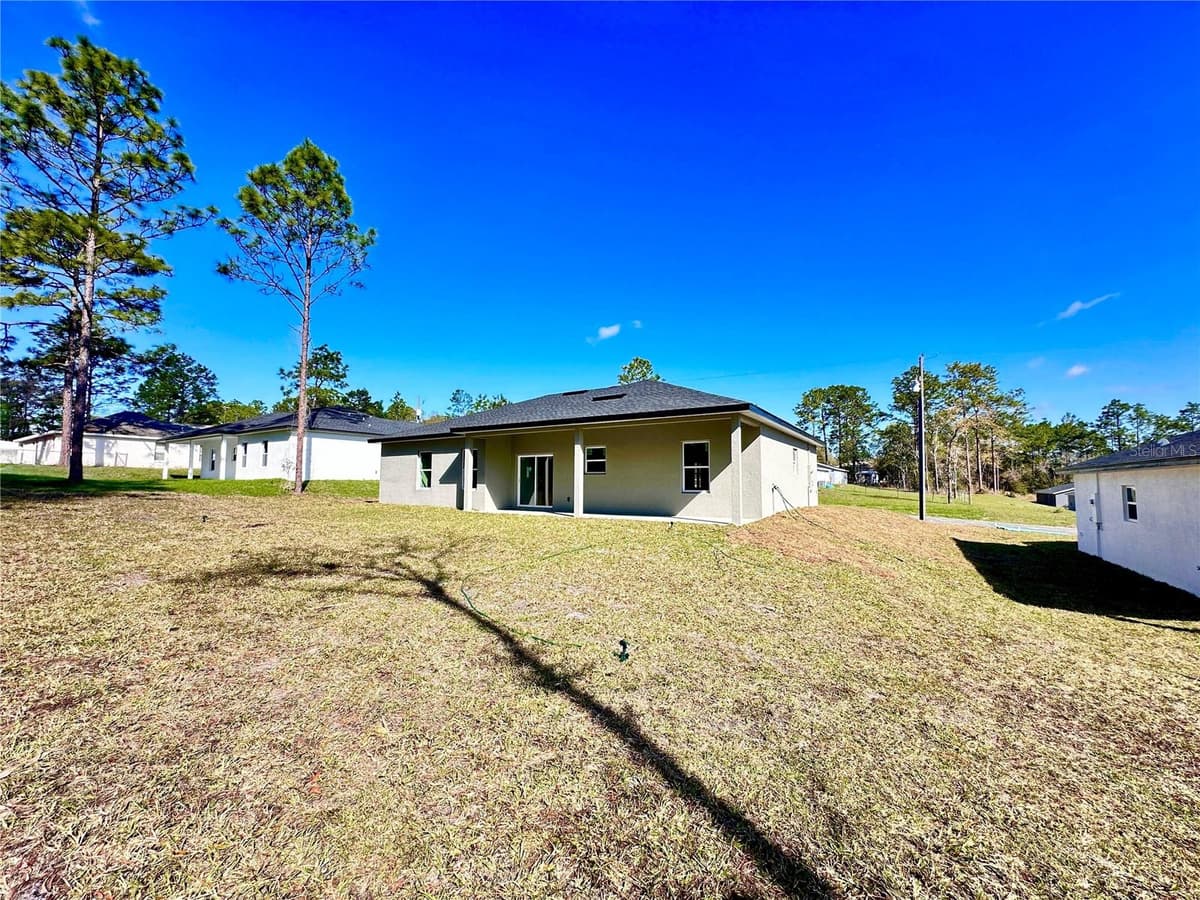 7058 MALTESE DRIVE — photo 11 of 30