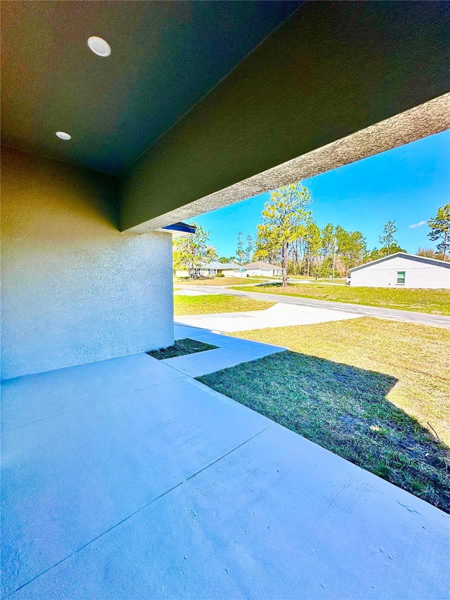 7058 MALTESE DRIVE — photo 5 of 30