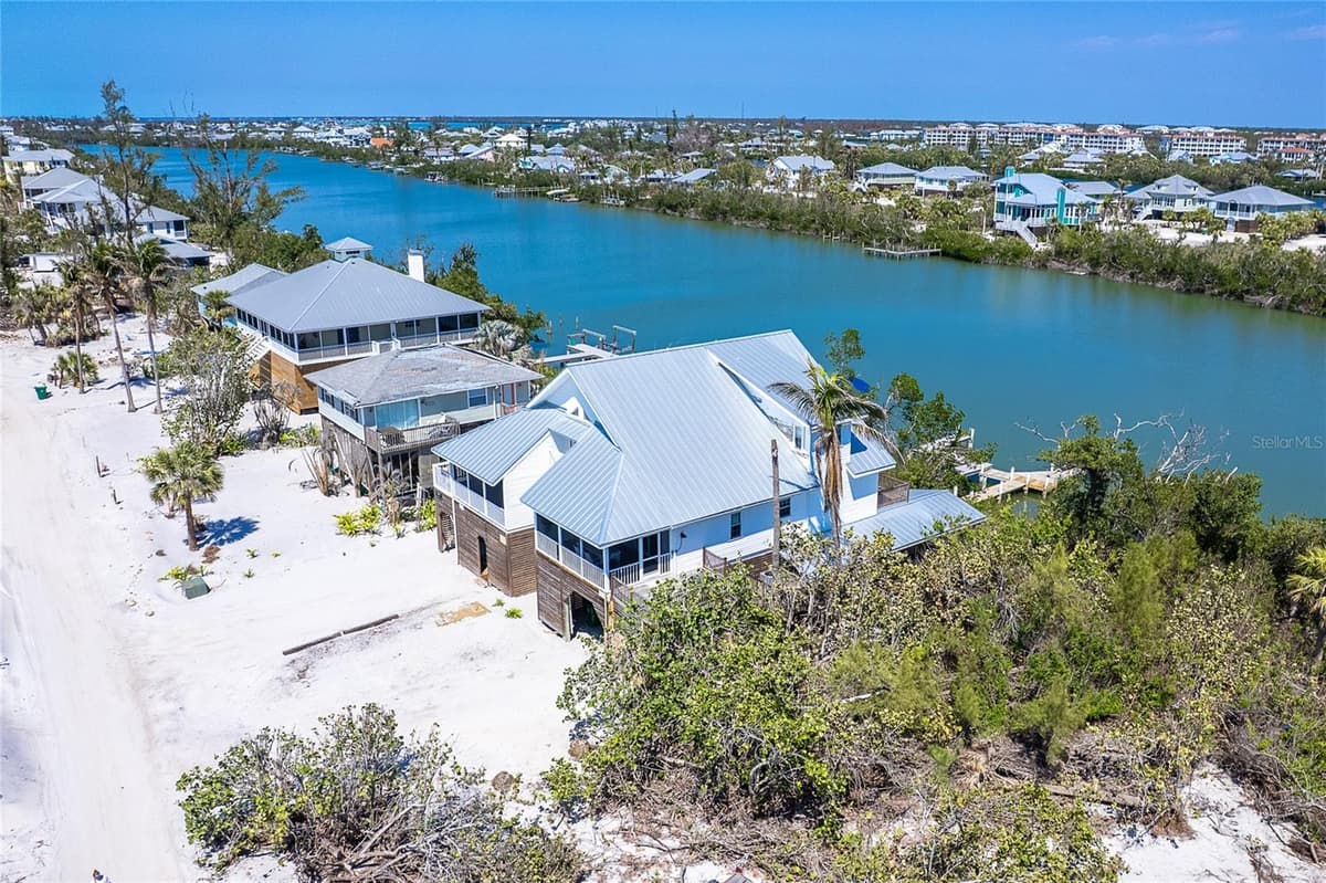 360 GULF BOULEVARD — photo 53 of 64