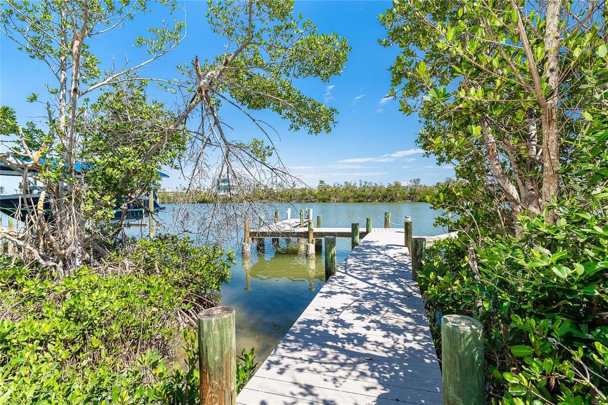 360 GULF BOULEVARD — photo 43 of 64