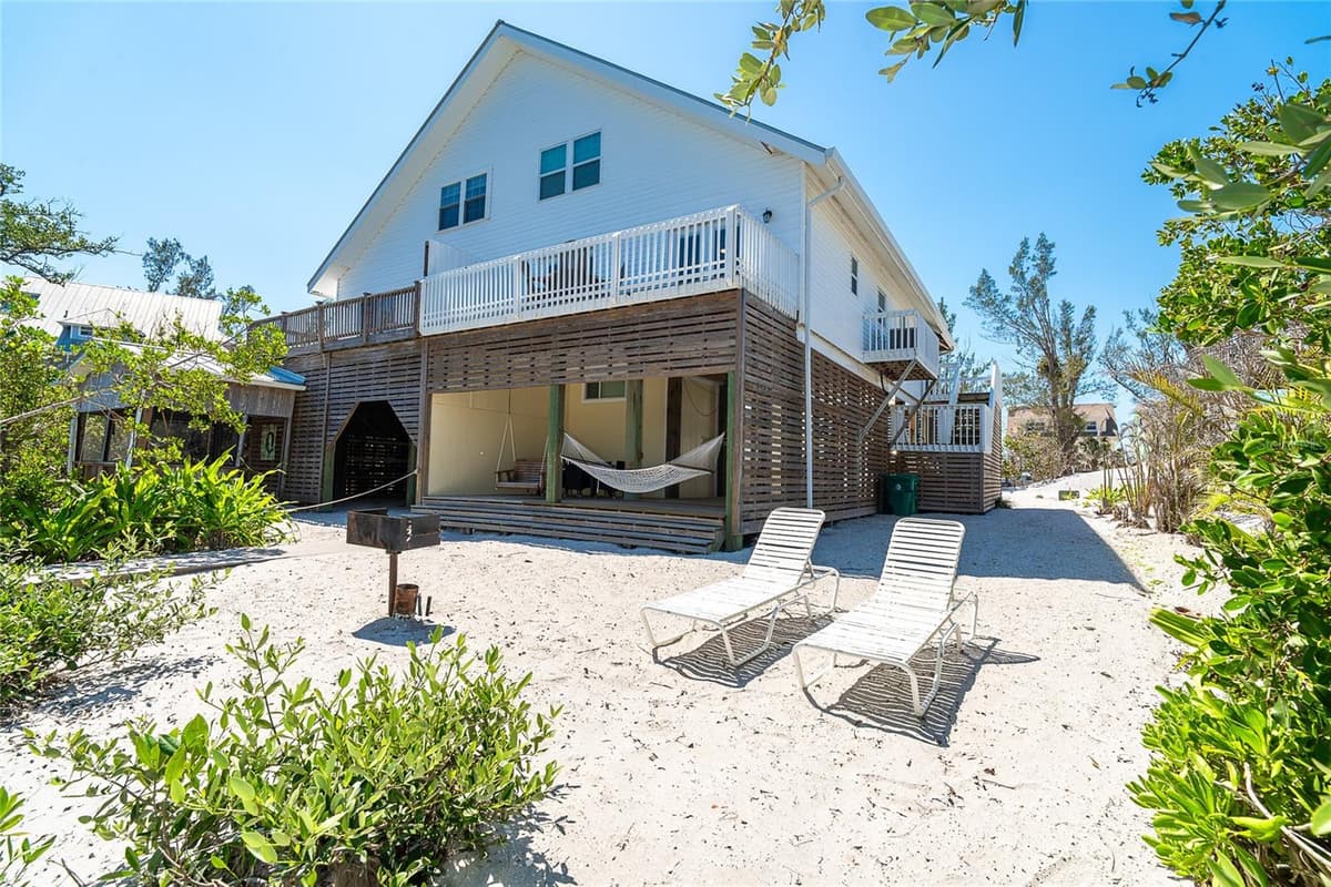 360 GULF BOULEVARD — photo 47 of 64