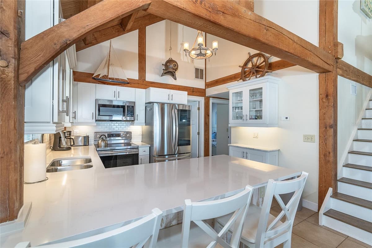 360 GULF BOULEVARD — photo 12 of 64