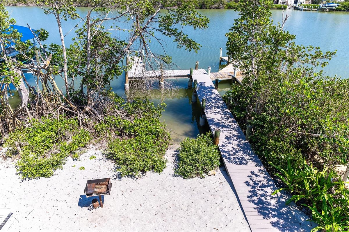 360 GULF BOULEVARD — photo 28 of 64