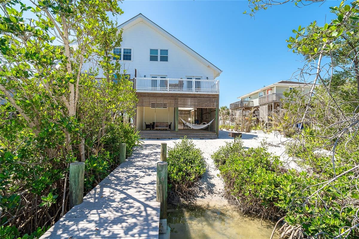 360 GULF BOULEVARD — photo 46 of 64