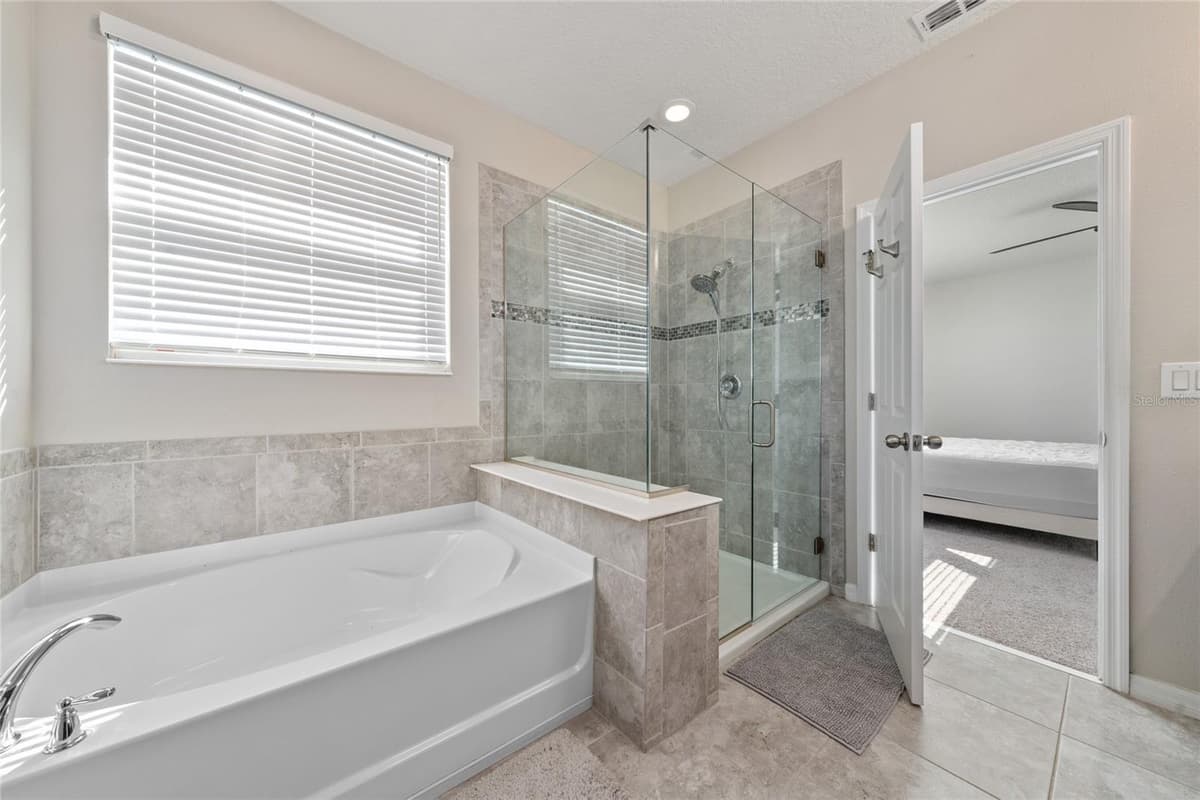 3018 JARDIN STREET — photo 33 of 44