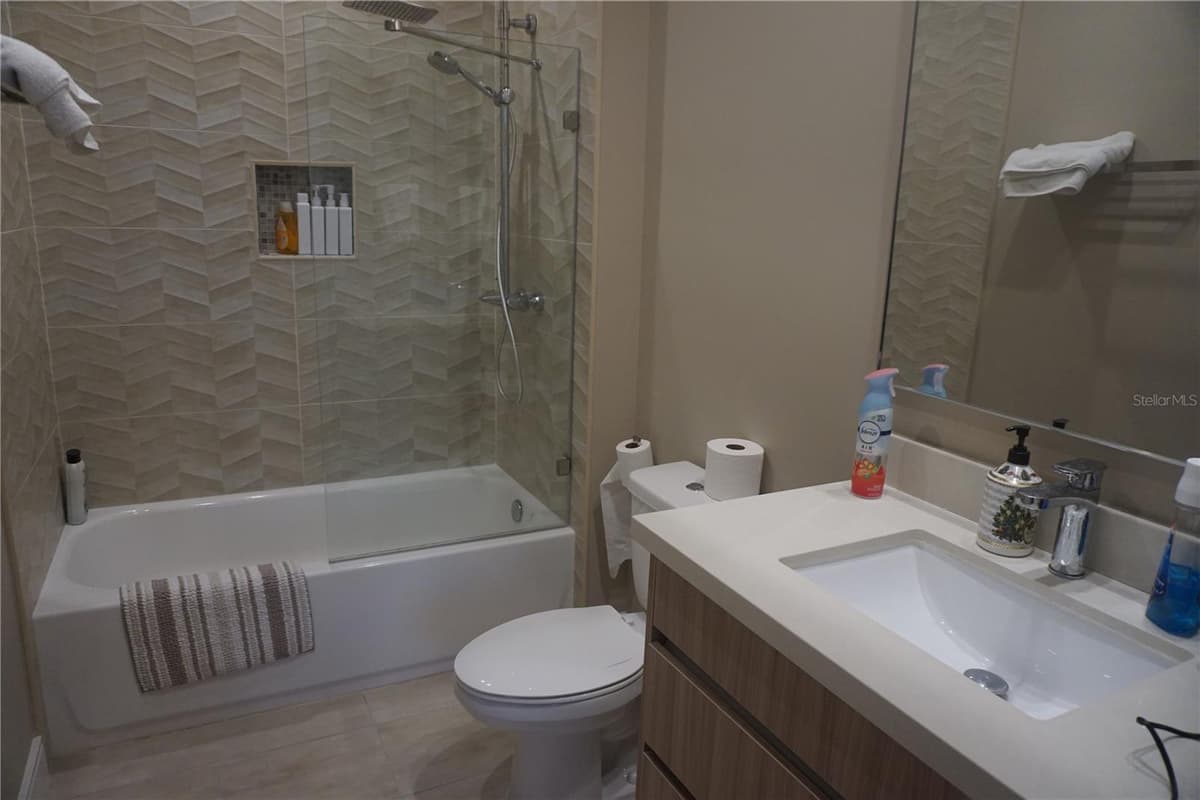 7465 BLEECKER LANE — photo 35 of 40