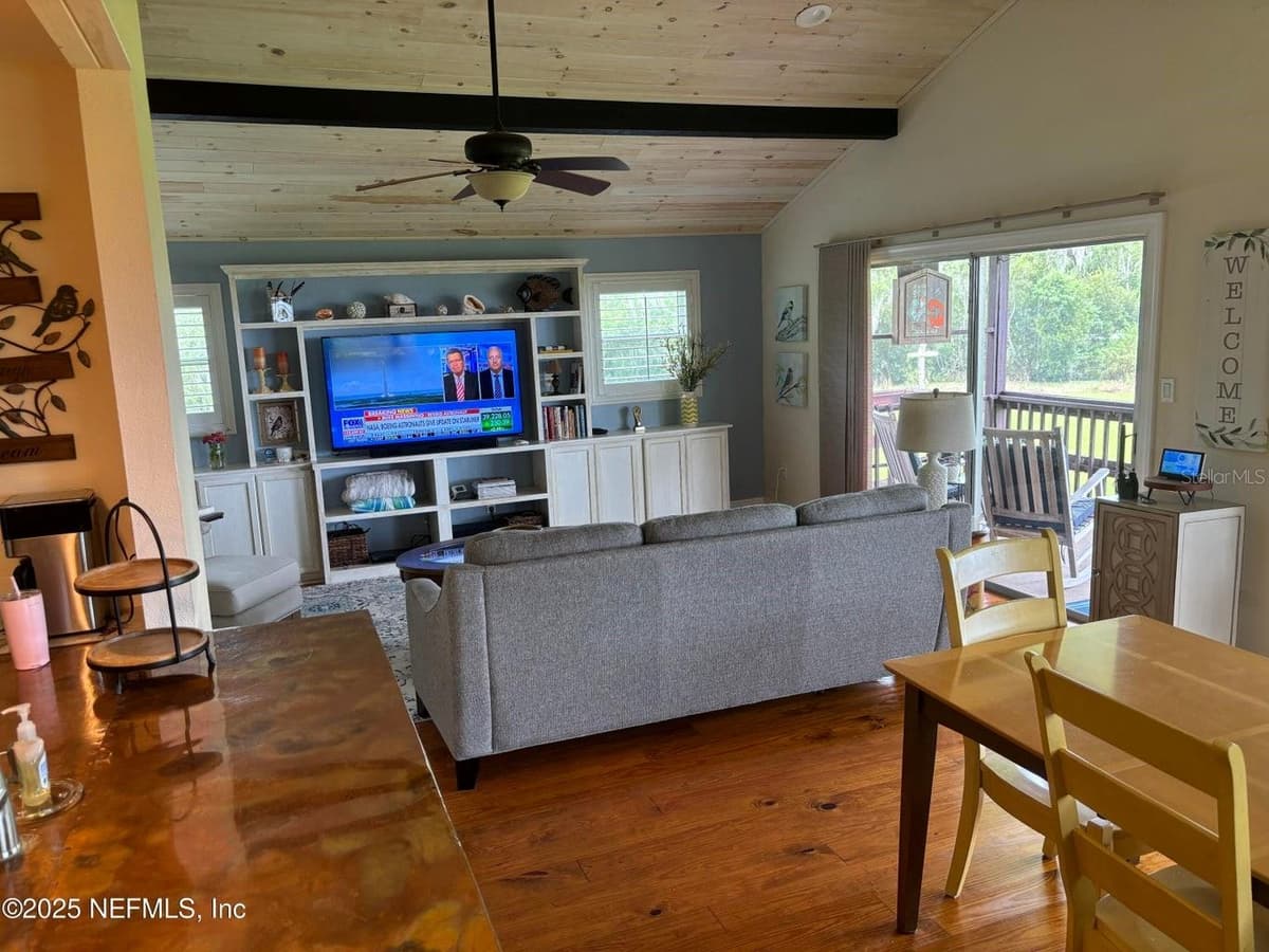 6001 BIRD ISLAND DRIVE — photo 12 of 52