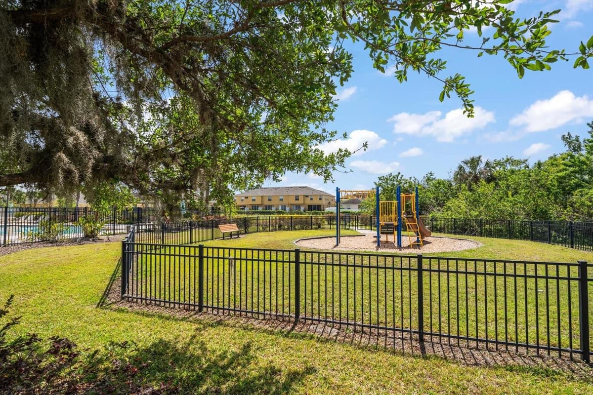 2011 HAWKS VIEW DRIVE — photo 33 of 34