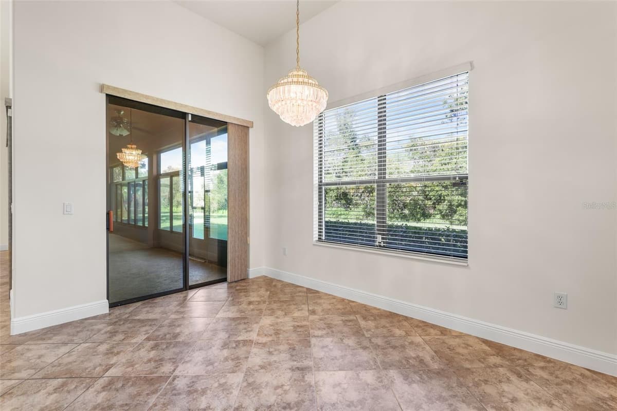 619 TAPATIO LANE — photo 12 of 36