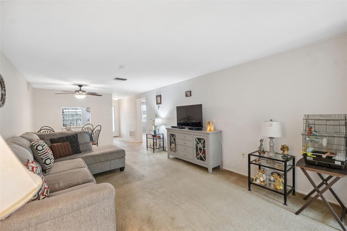 4235 RICHMERE DRIVE — photo 12 of 39