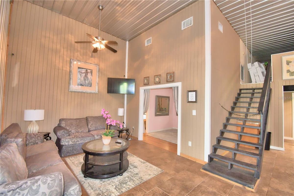 5713 LUCERNE PARK ROAD — photo 14 of 63