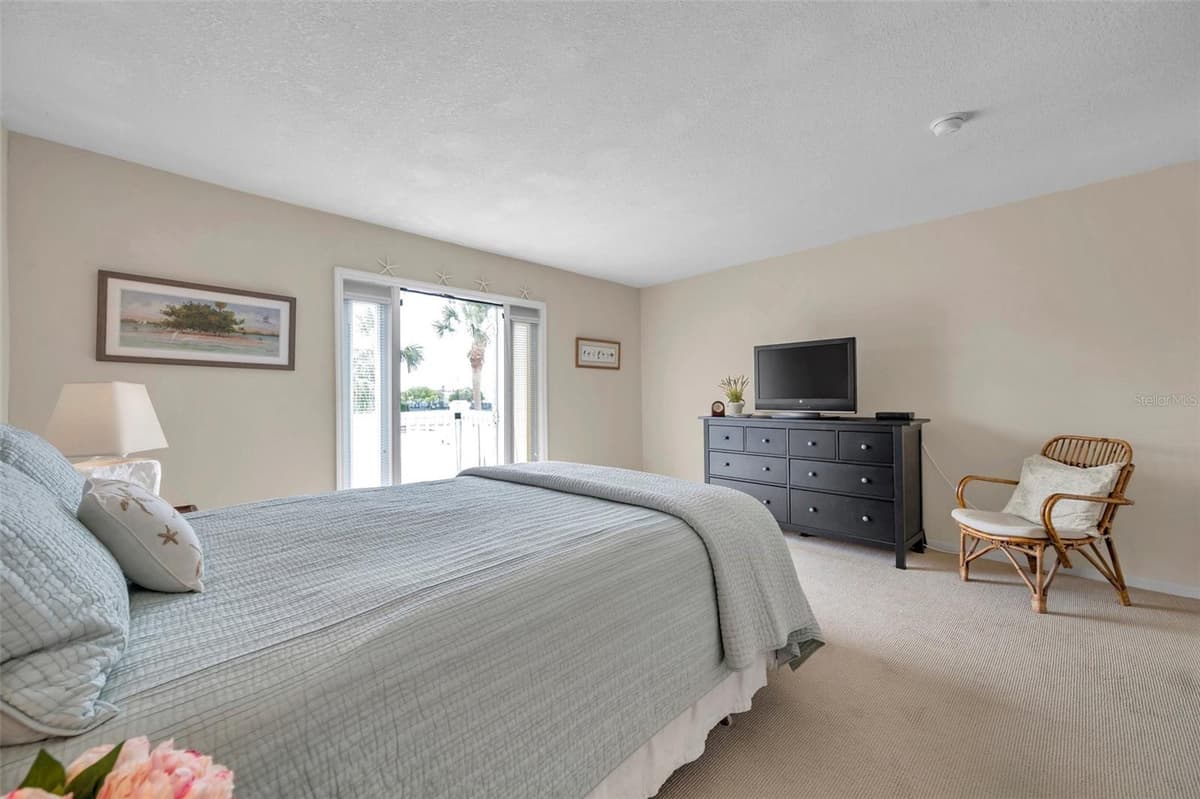 4766 SNOOK DRIVE — photo 15 of 54