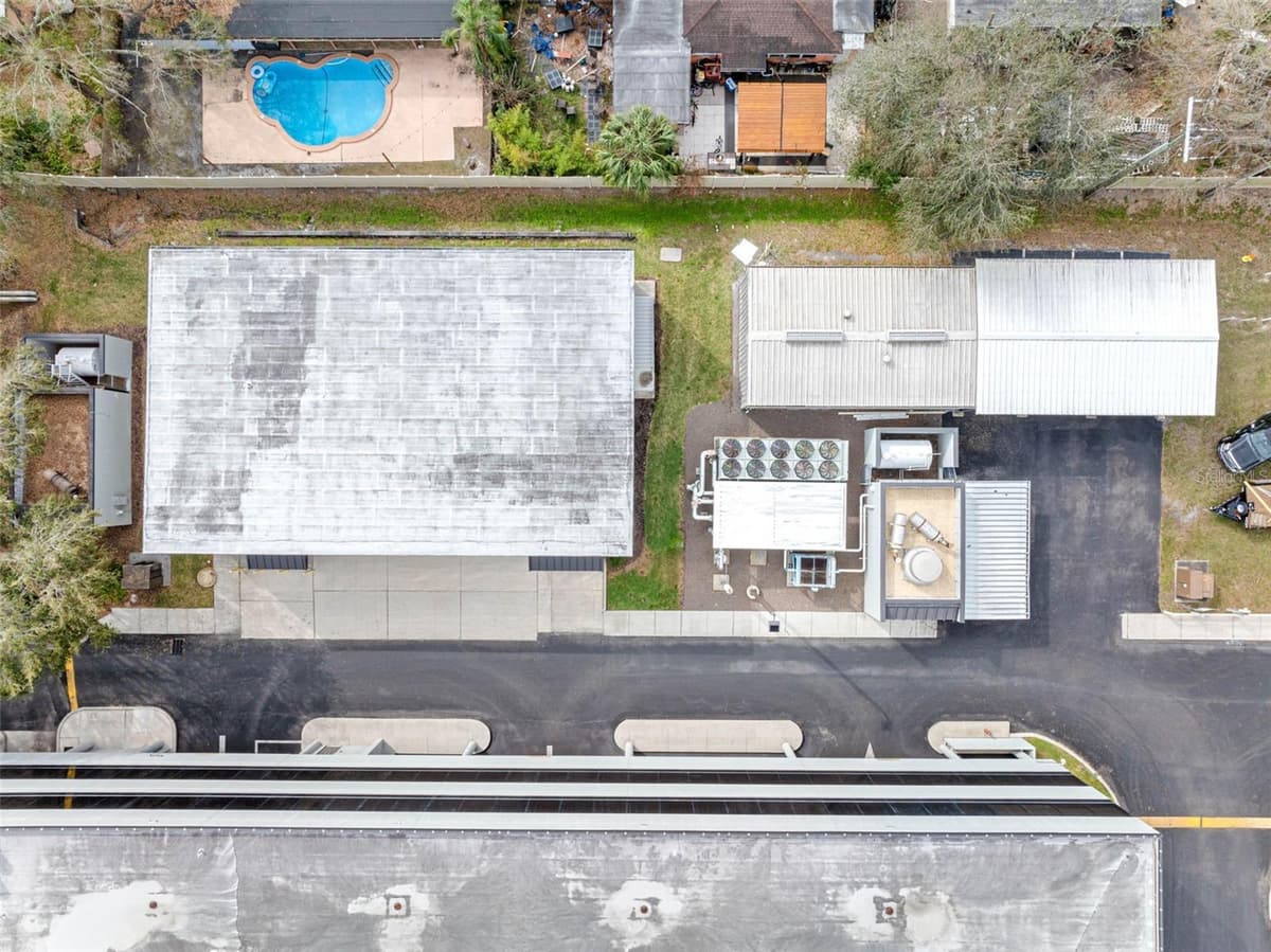 6801 HILLSBOROUGH AVENUE — photo 79 of 100