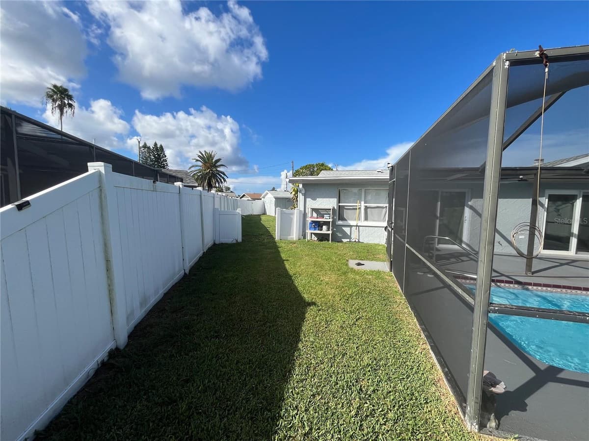 13630 LAGOON DRIVE — photo 21 of 25