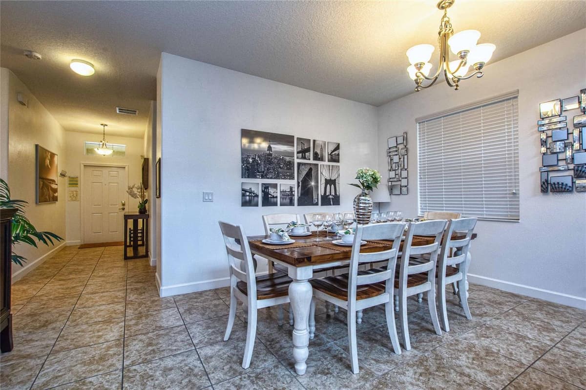 8945 CUBAN PALM ROAD — photo 4 of 50