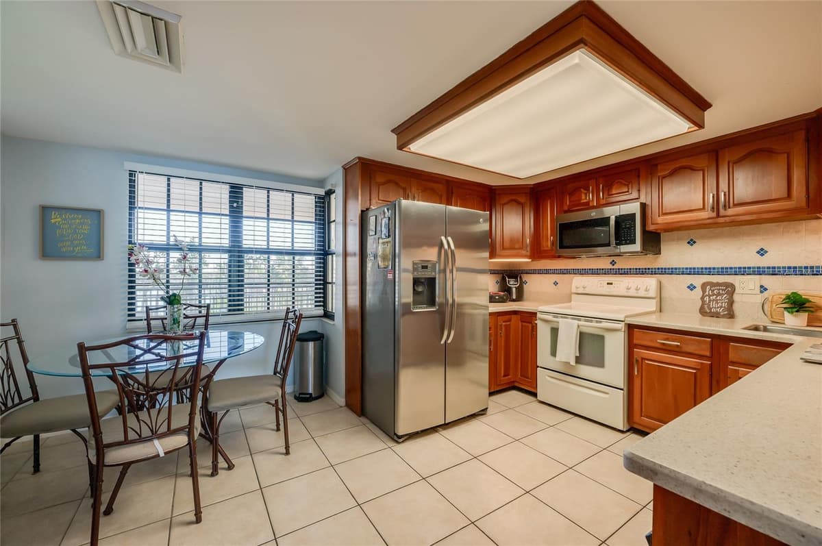 732 MARINA POINT DRIVE — photo 33 of 60