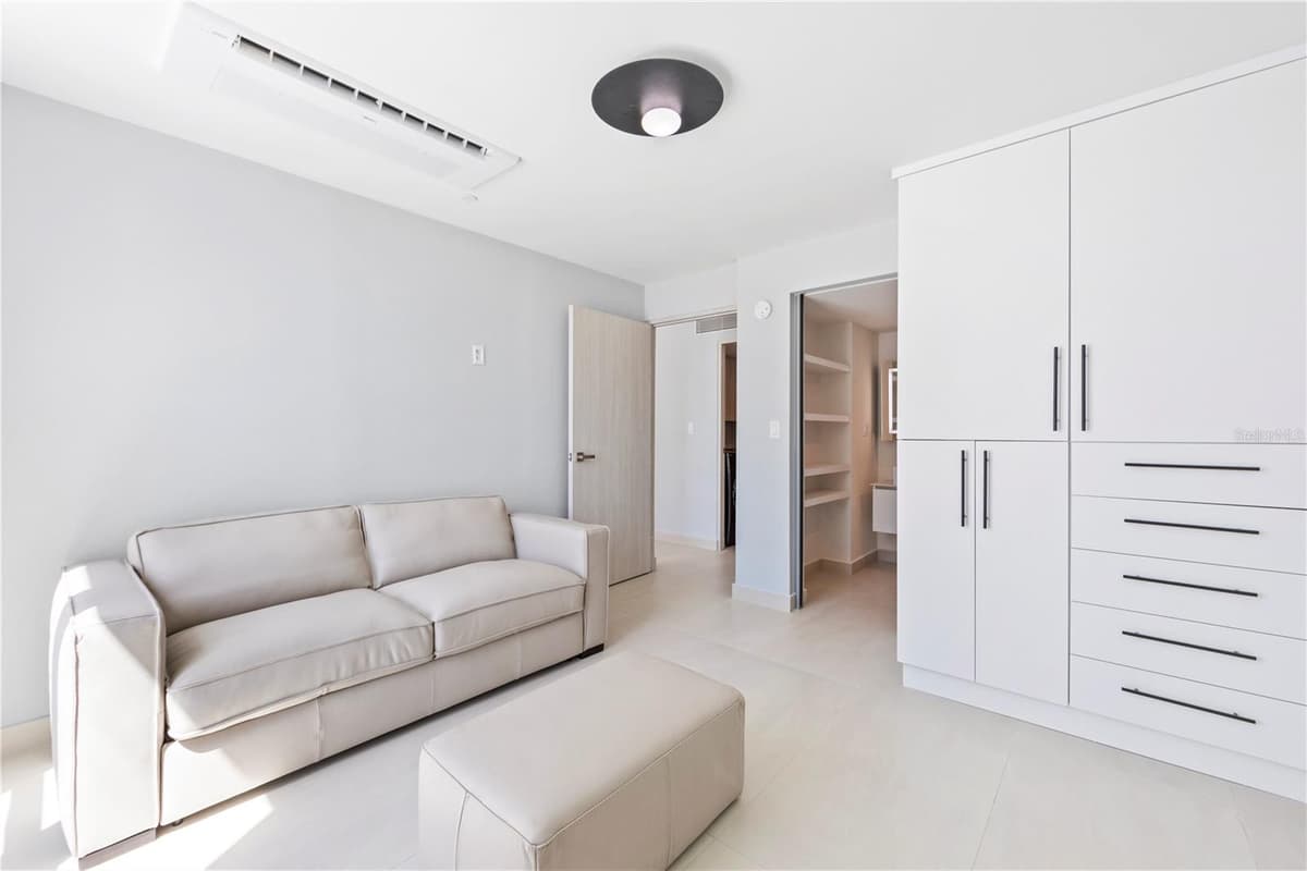 14 CALLE DELCASSE — photo 13 of 20
