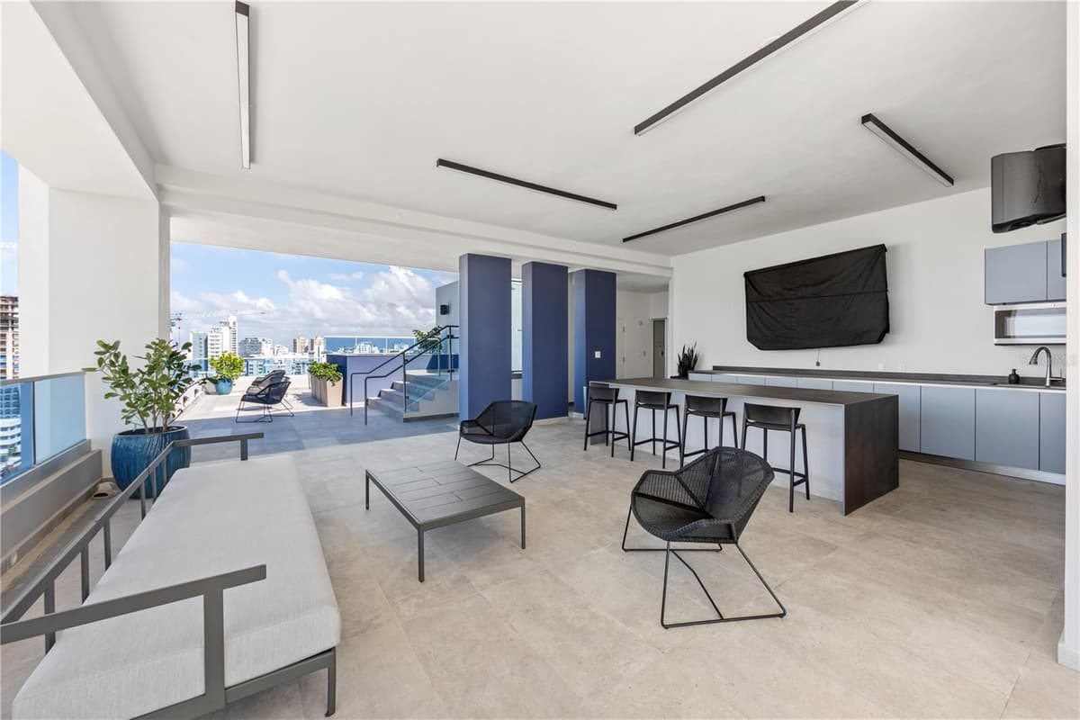 14 CALLE DELCASSE — photo 18 of 20