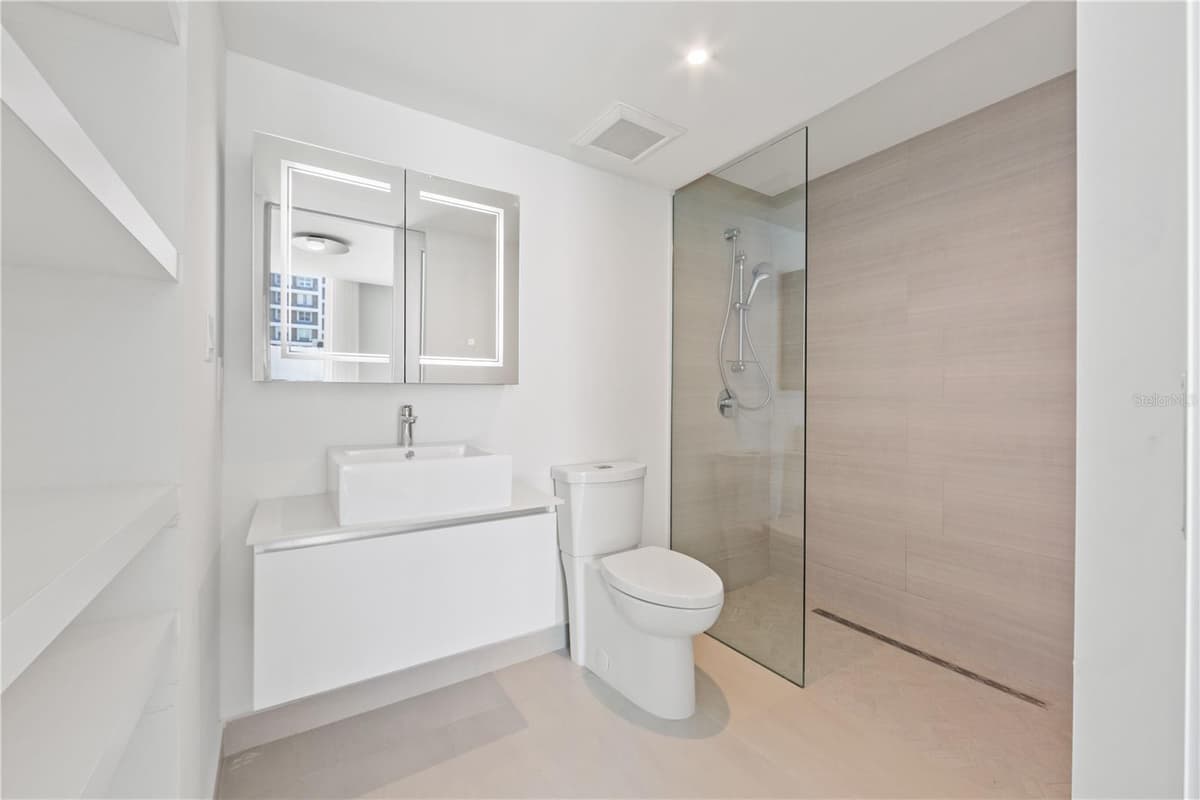 14 CALLE DELCASSE — photo 14 of 20