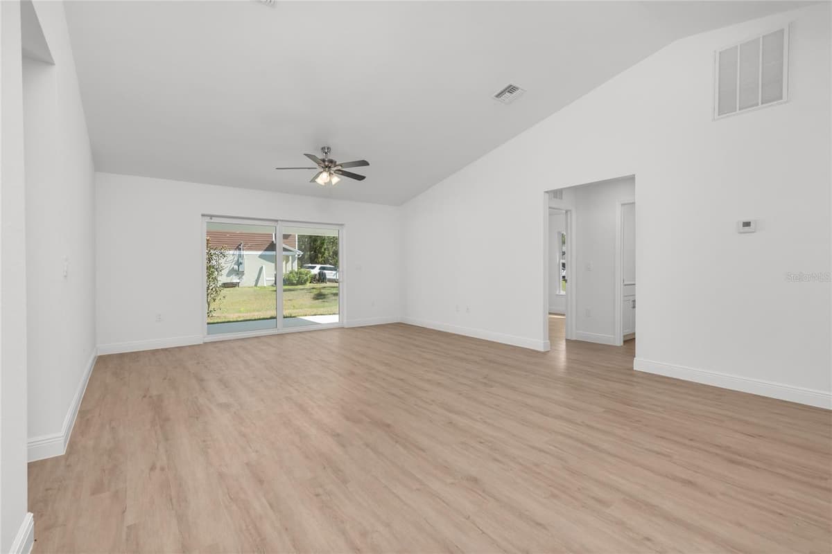 111 SWAN DRIVE — photo 10 of 13
