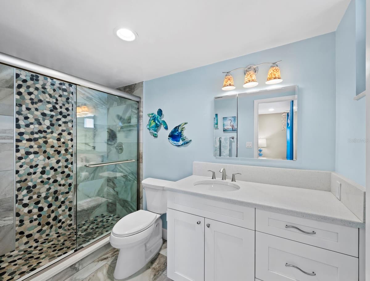 600 SUTTON PLACE — photo 25 of 53