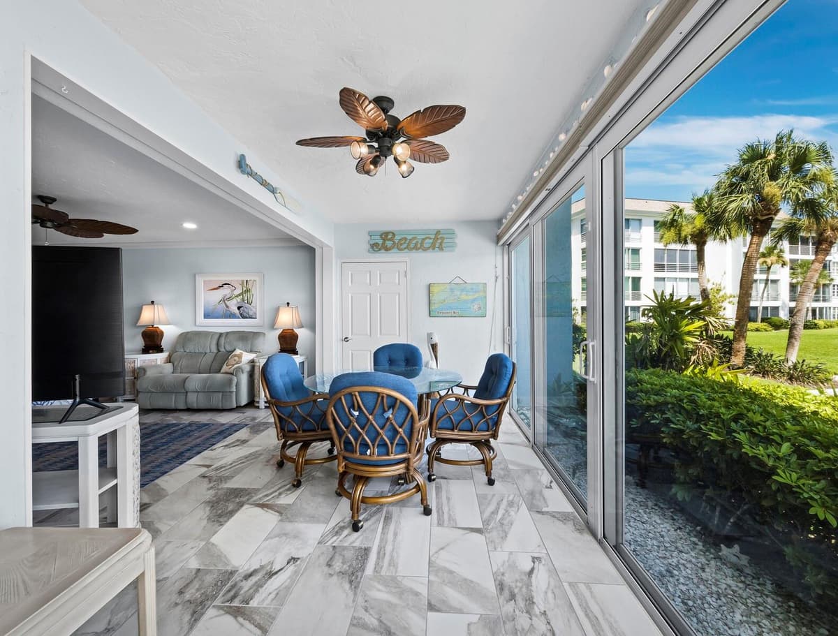 600 SUTTON PLACE — photo 11 of 53