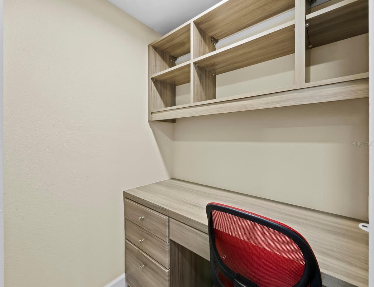 600 SUTTON PLACE — photo 23 of 53