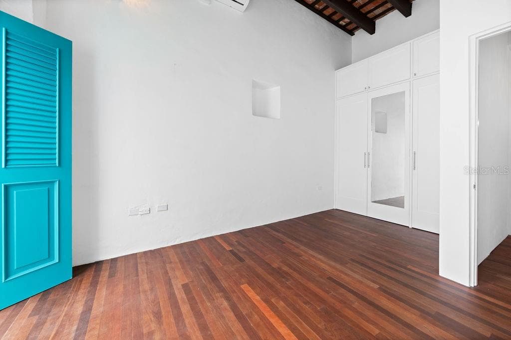 50 SAN FRANCISCO ST — photo 19 of 29