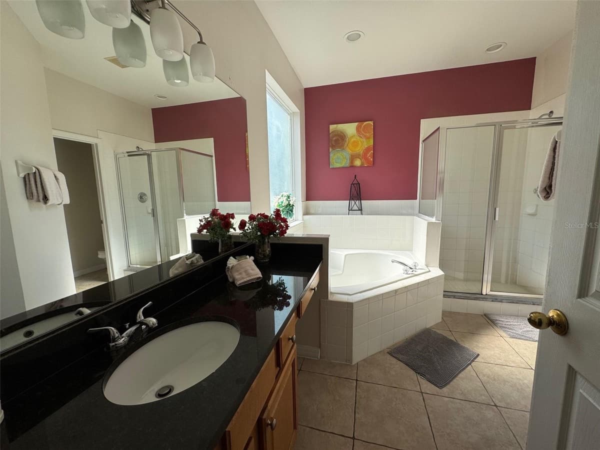 2677 EMERALD ISLAND BOULEVARD — photo 10 of 27