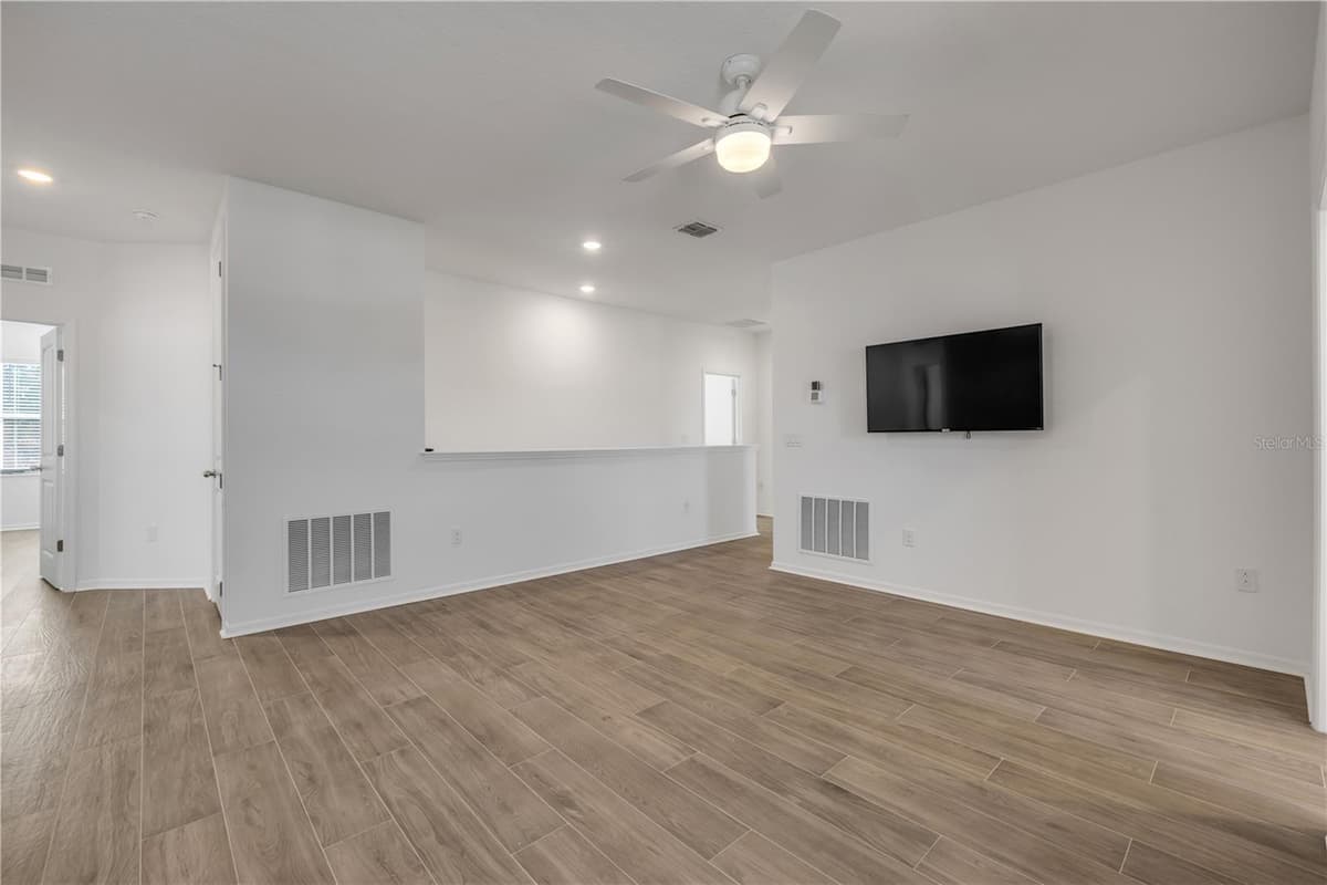 3975 WILLOWBROOK DRIVE — photo 40 of 79