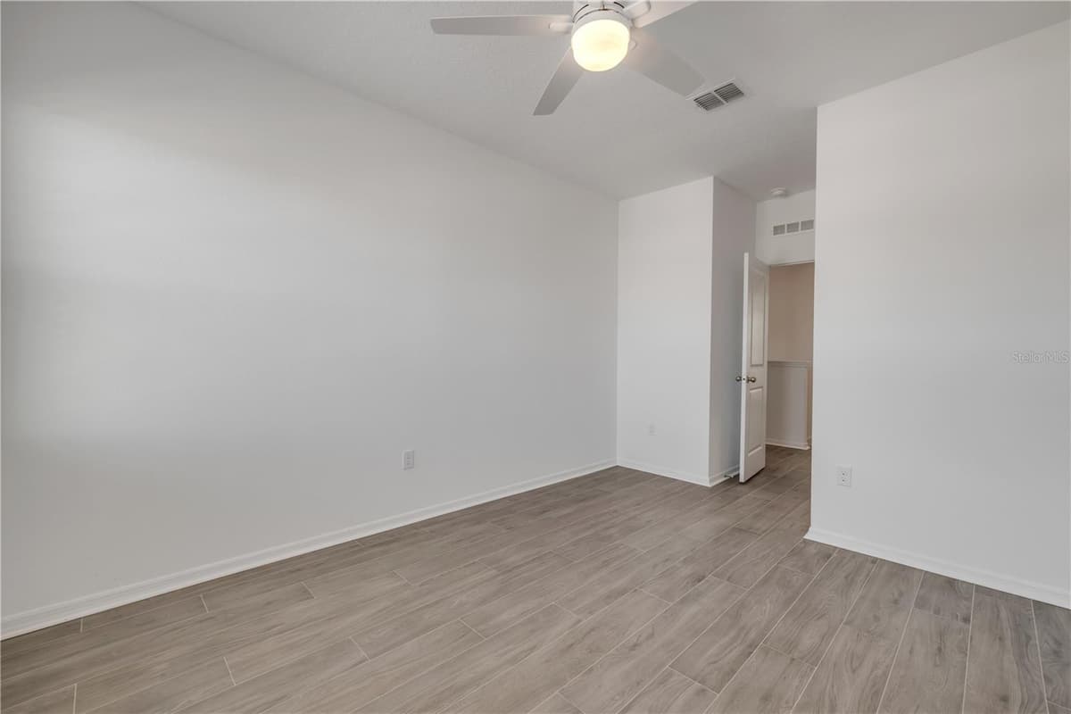 3975 WILLOWBROOK DRIVE — photo 53 of 79