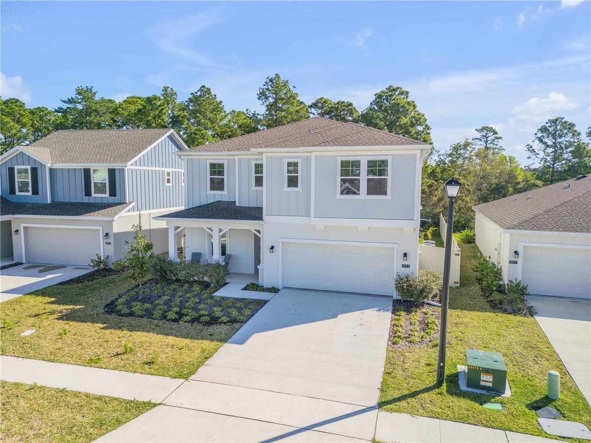 3975 WILLOWBROOK DRIVE — photo 3 of 79