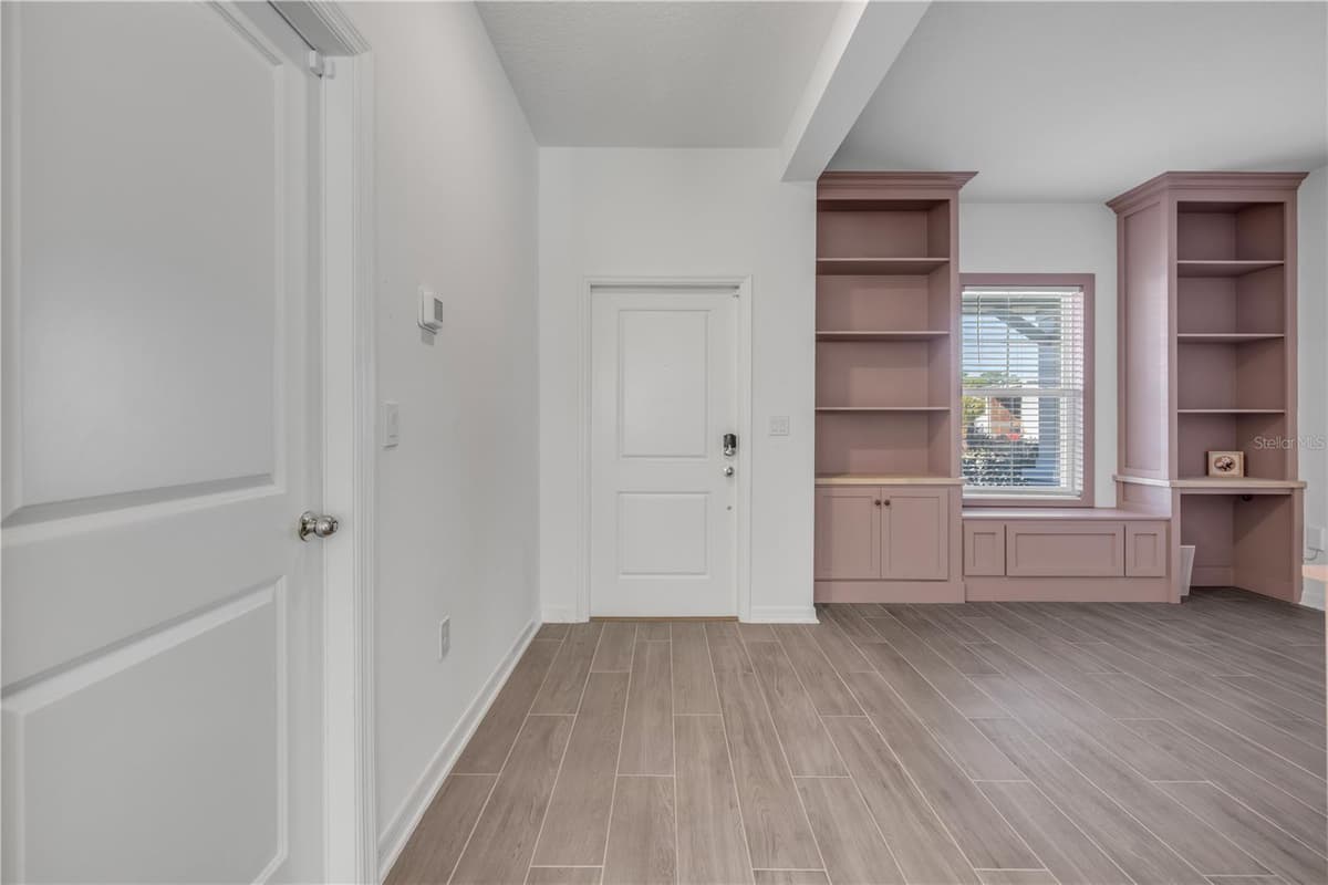 3975 WILLOWBROOK DRIVE — photo 13 of 79