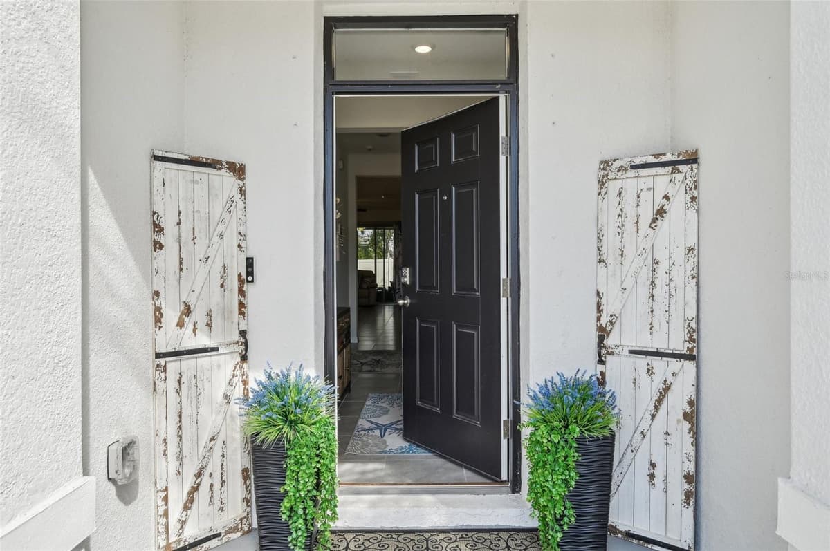 16646 MAUDE DRIVE — photo 4 of 53