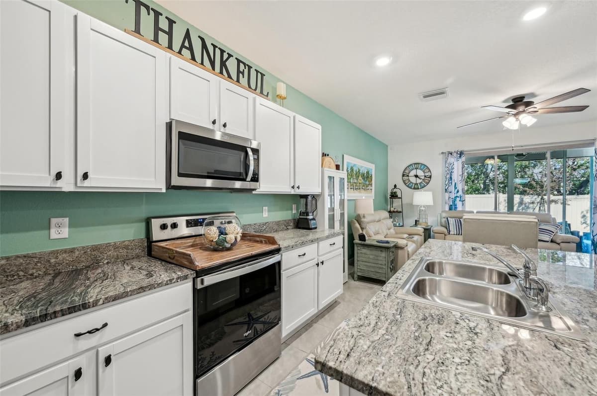 16646 MAUDE DRIVE — photo 12 of 53