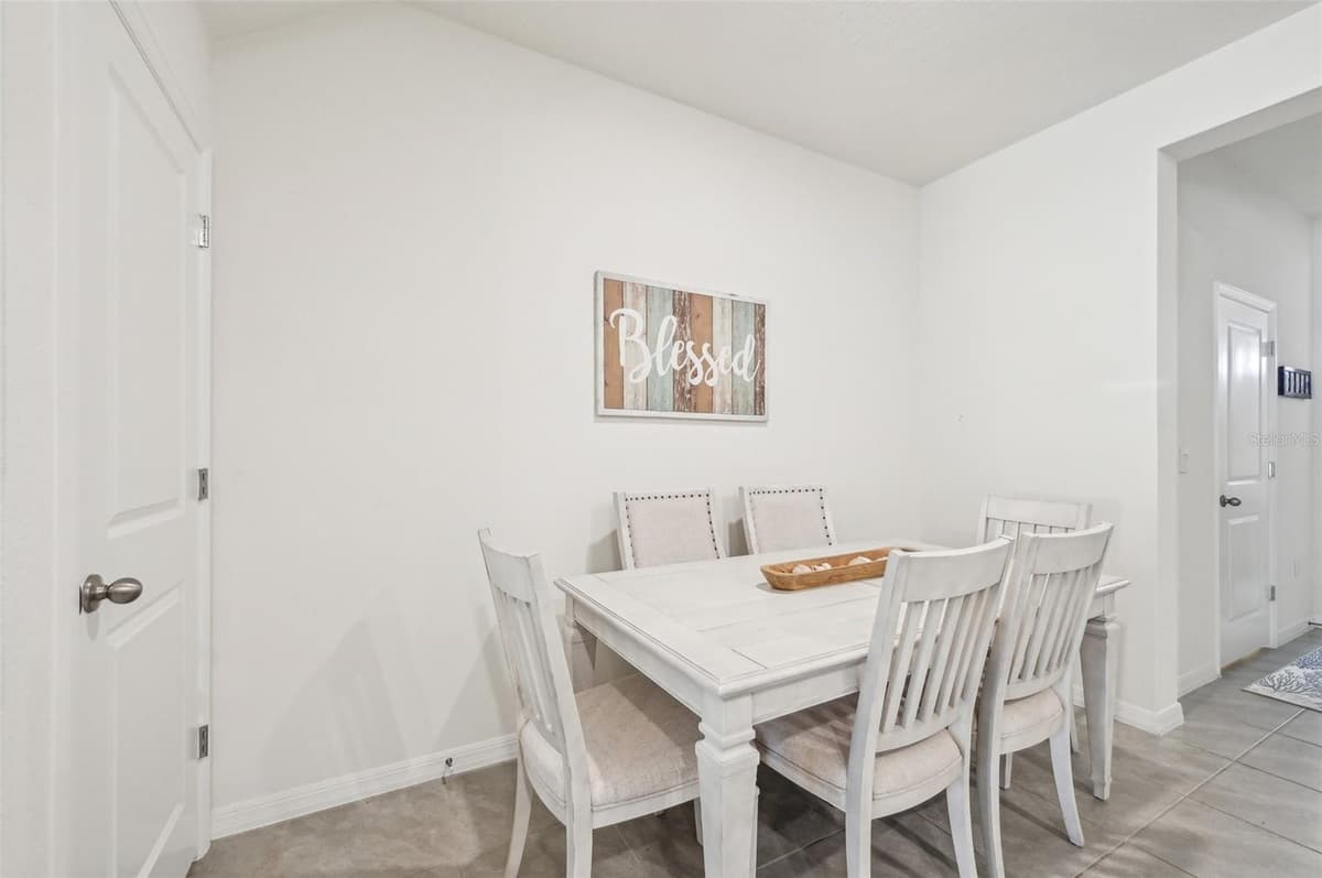 16646 MAUDE DRIVE — photo 8 of 53