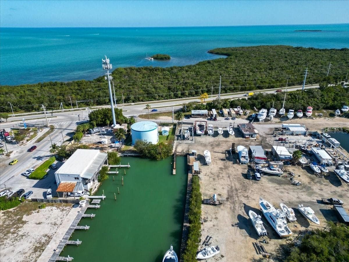13900 OVERSEAS HWY — photo 15 of 41