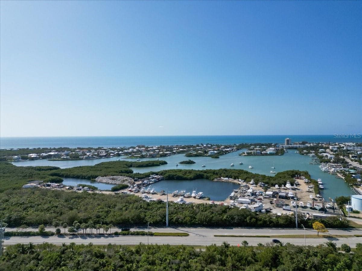 13900 OVERSEAS HWY — photo 26 of 41