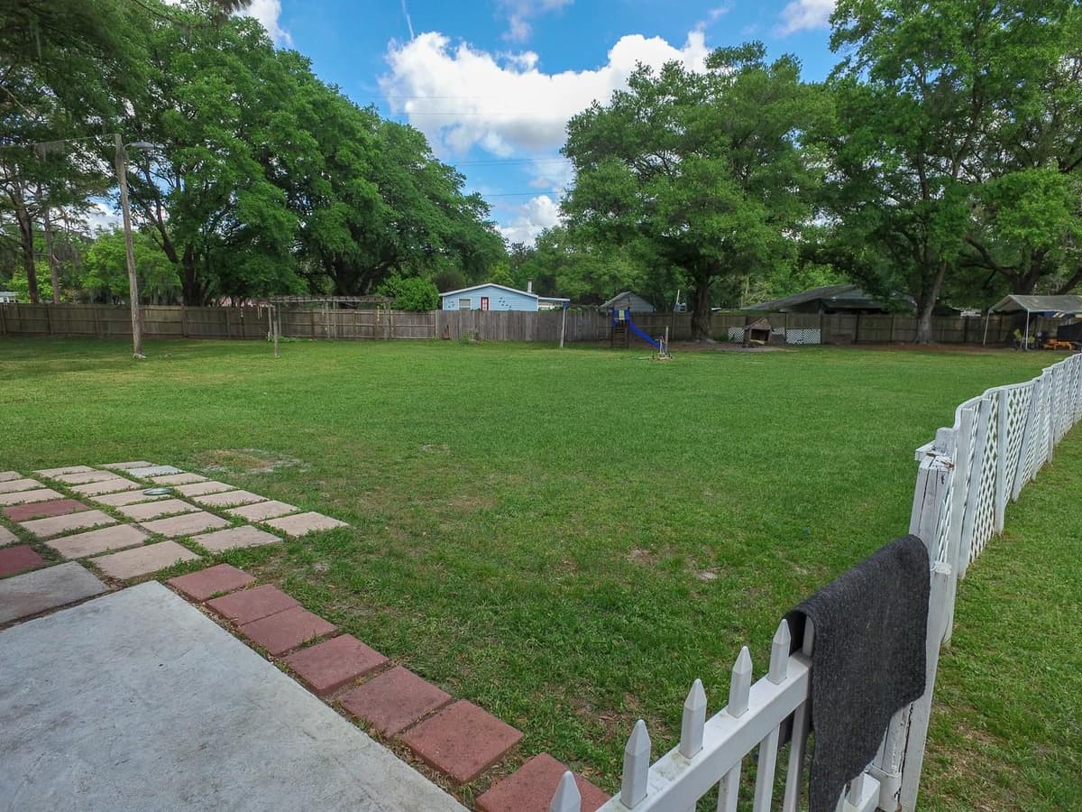 4902 FIVE ACRE ROAD — photo 36 of 41