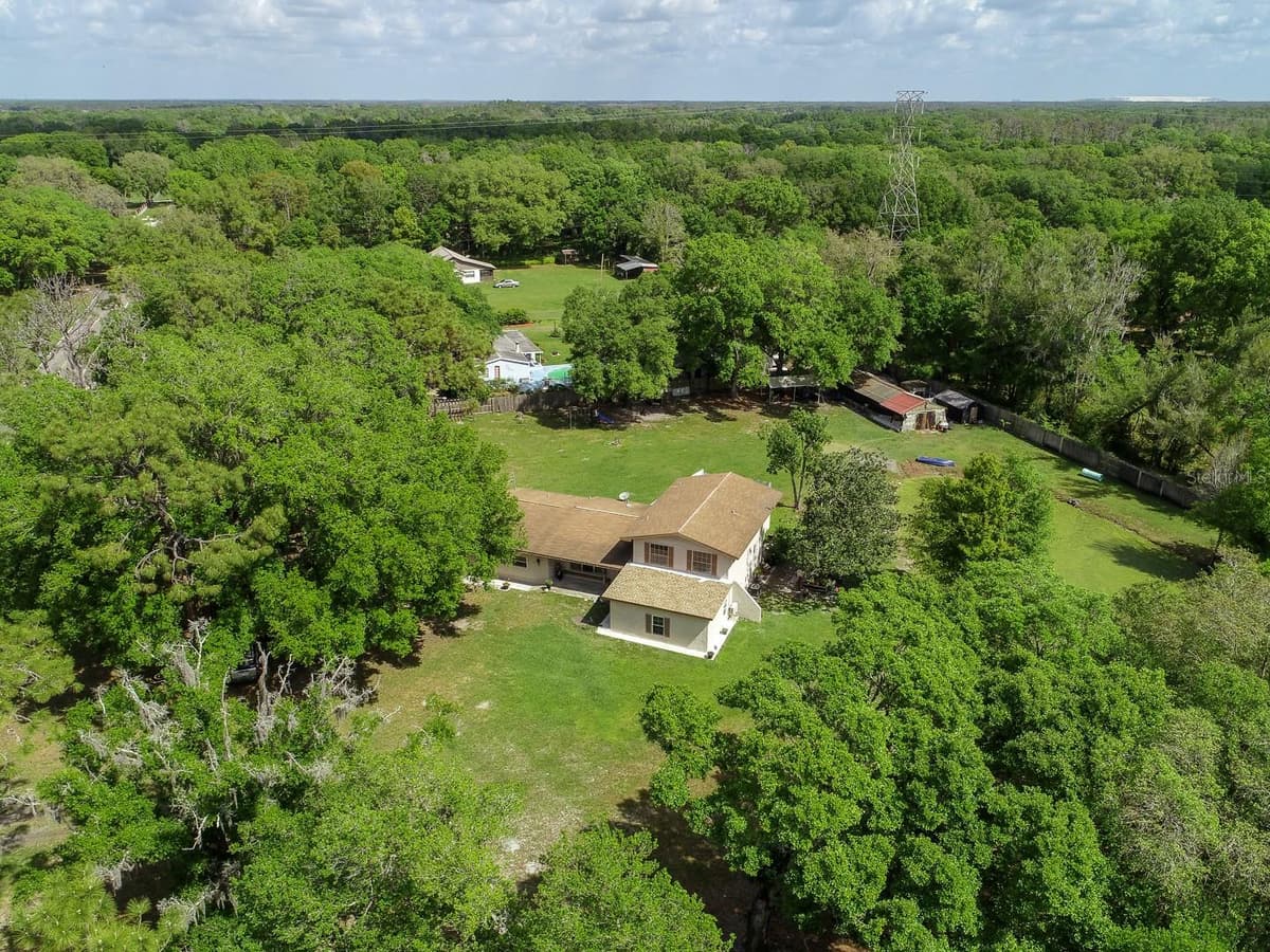 4902 FIVE ACRE ROAD — photo 7 of 41