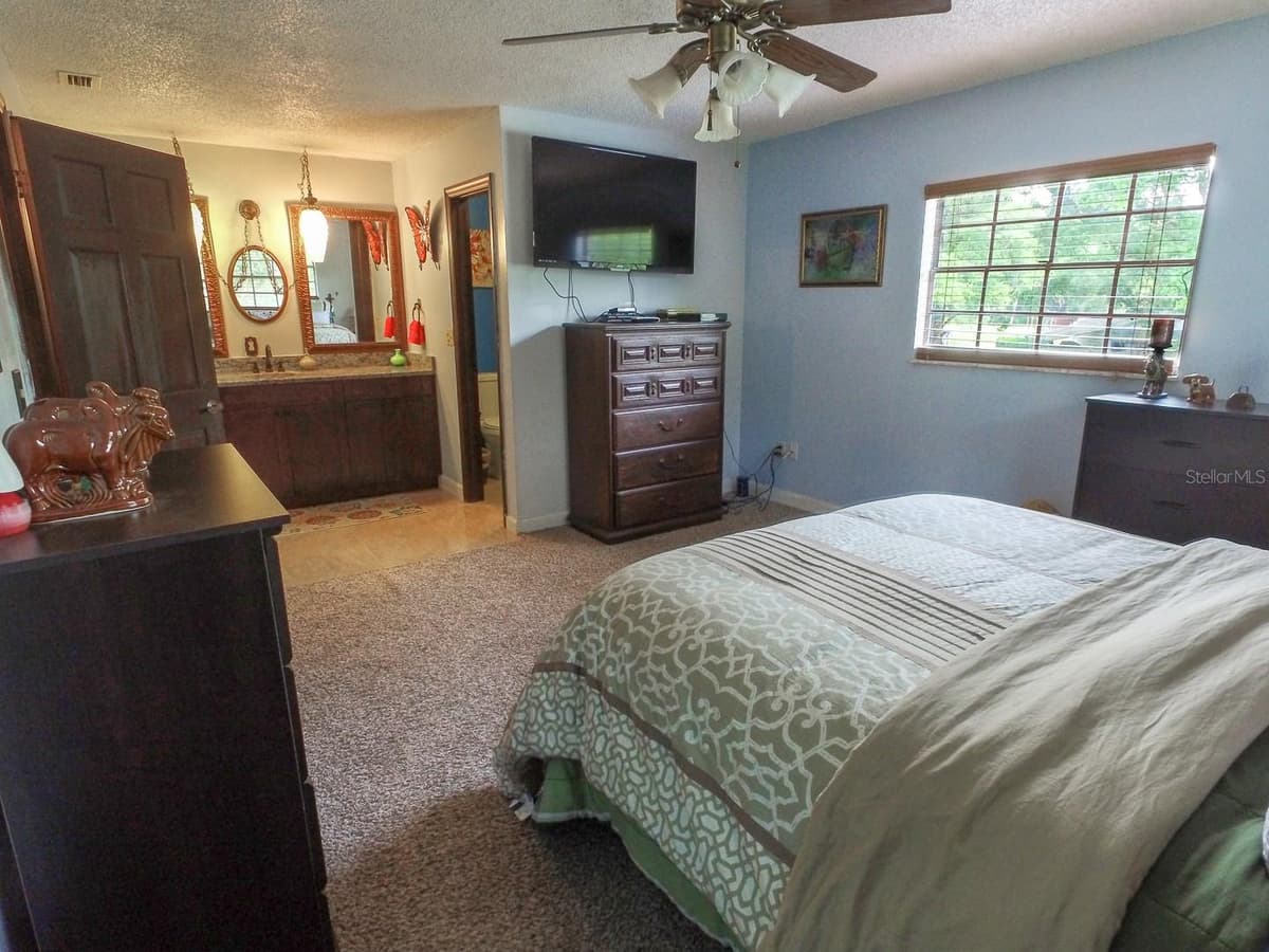 4902 FIVE ACRE ROAD — photo 31 of 41