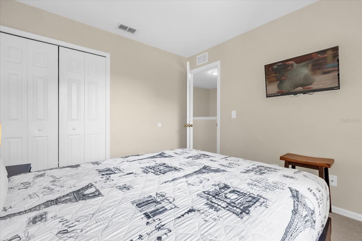 1144 CALABRIA AVENUE — photo 19 of 41