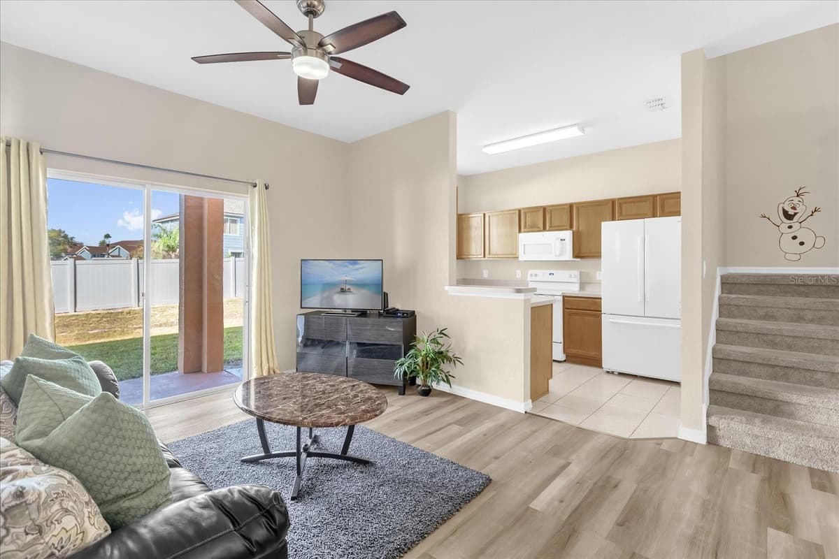 1144 CALABRIA AVENUE — photo 3 of 41