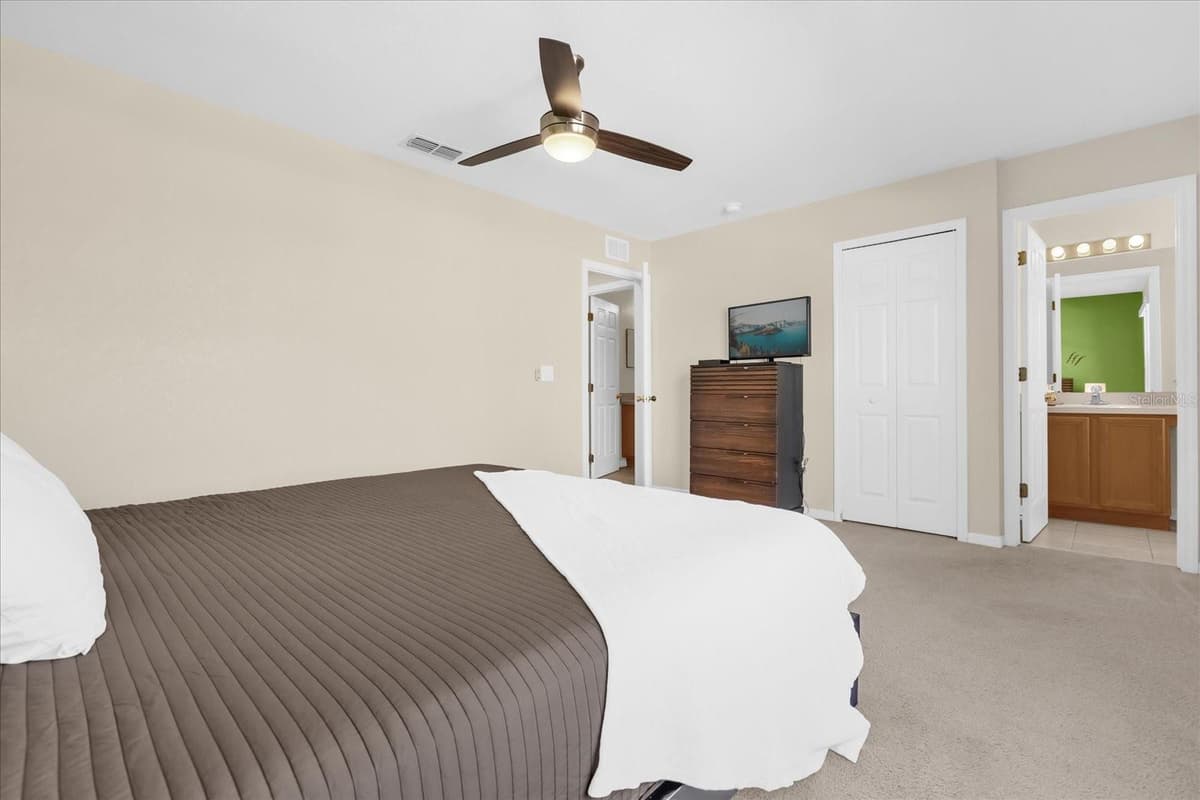 1144 CALABRIA AVENUE — photo 13 of 41