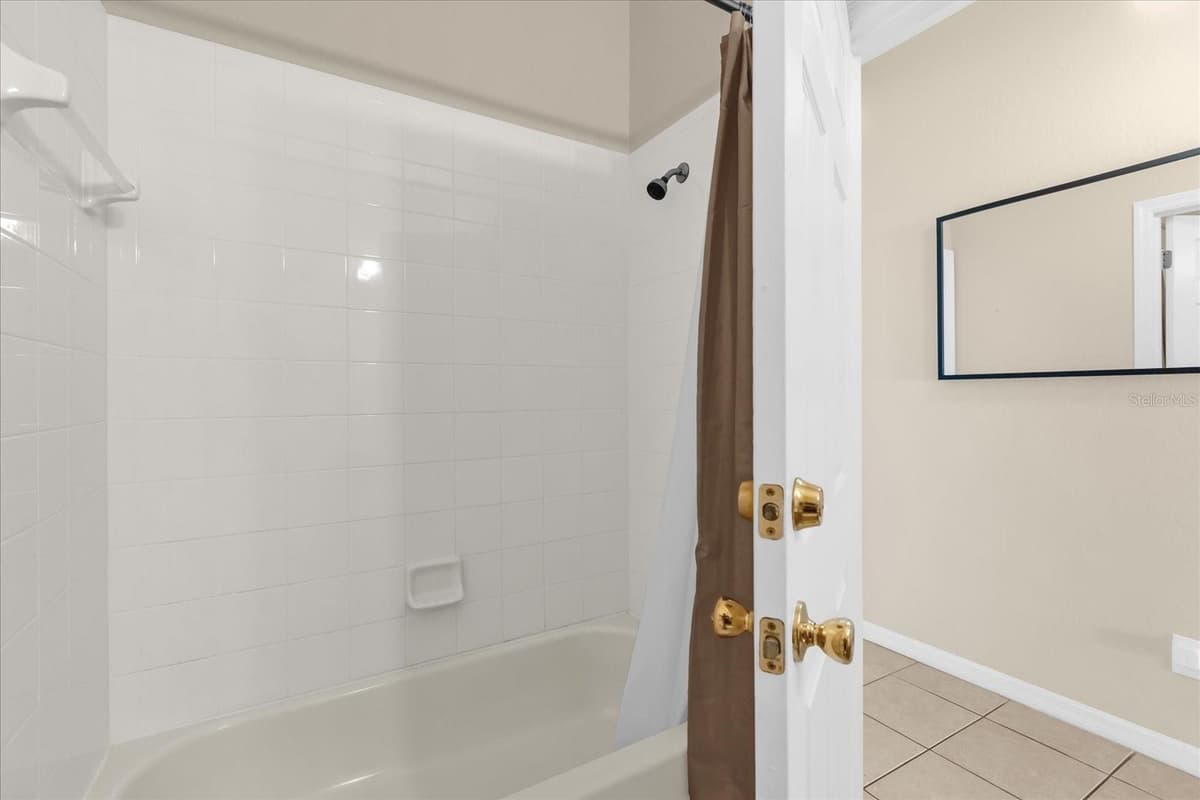 1144 CALABRIA AVENUE — photo 23 of 41