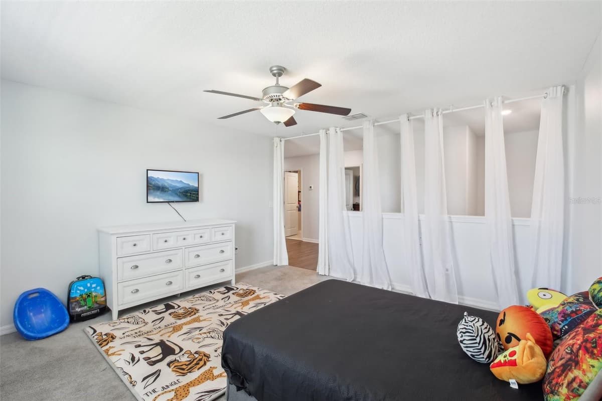 11218 SAGE CANYON DRIVE — photo 13 of 48