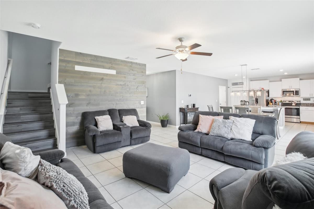 11218 SAGE CANYON DRIVE — photo 42 of 48