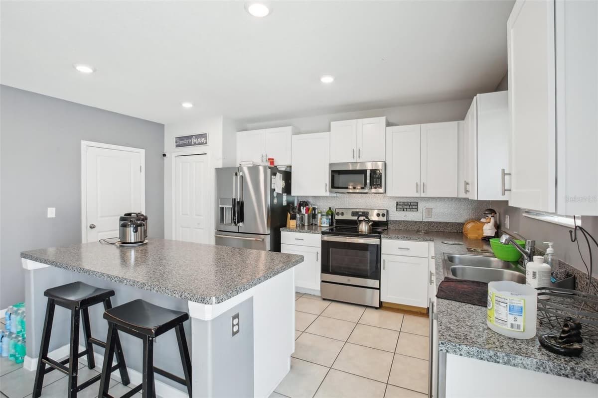 11218 SAGE CANYON DRIVE — photo 36 of 48